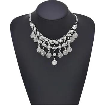 Náhrdelník Turecký náhrdelník zdobený penízky ve třech řadách Stříbrná