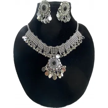 Souprava šperků Náhrdelníkový set s náušnicemi ozdobný s patinou - černý