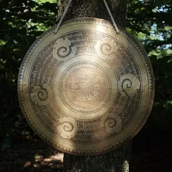 Hudební nástroj pro děti GONG závěsný, kov / motiv dungkhar + palička zdarma