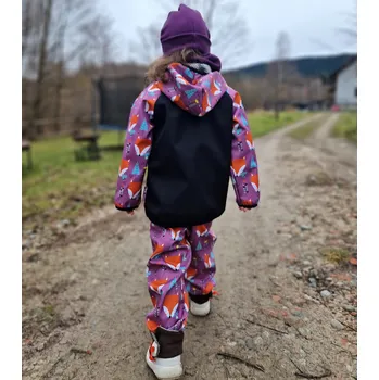 Dívčí kalhoty Yháček Zimní softshellové kalhoty Yháček, liščí hlavy na starofialové Velikost: 86