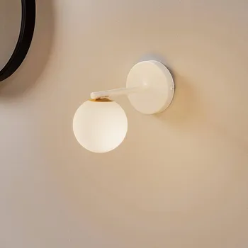Lampička SIGMA Nástěnné světlo Gama v bílé barvě se skleněnou koulí bílá 1 x 12 W LED - Doprava zdarma