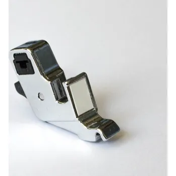 Příslušenství k šicímu stroji Příslušenství - univerzální držák patky