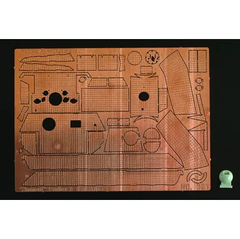 Plastikový model Royal Model 1/35 Zimmerit Panther A Late Type (for Dragon kit)