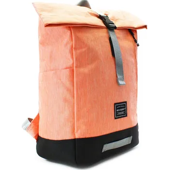 Městský batoh Růžový prostorný městský batoh Blaisdell