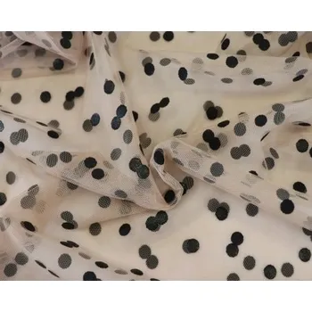 Metráž - Tyl TĚLOVÝ ČERNÝ PUNTÍK TU93228021 - Tělová, 145 cm