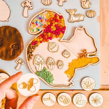 Hračka pro nejmenší Montessorihra - Veverka - tác pro smyslové hraní