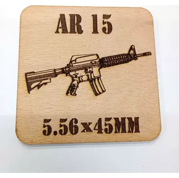 Dřevěný podtácek AR15