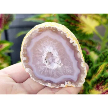 Přírodní kámen Achát šedý geoda s dutinkou 143g z Brazílie