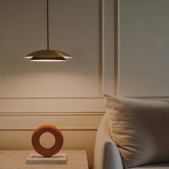 LEDS-C4 LED závěsné svítidlo Noway Small, RC-dim, CCT, zlatá matná - Výška stínidla 8 cm, Ø stříšky 9 cm zlatý mat LED 16,5 W celkem - Doprava zdarma