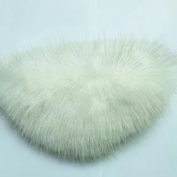 Dámský kožich Krátký kožich s kapucí a prošíváním Barva: Bílá, Velikost: S