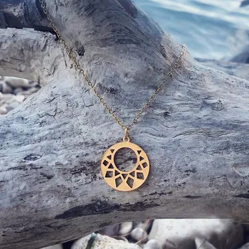 Řetízek Řetízek z chirurgické oceli s přívěskem zlatého slunce