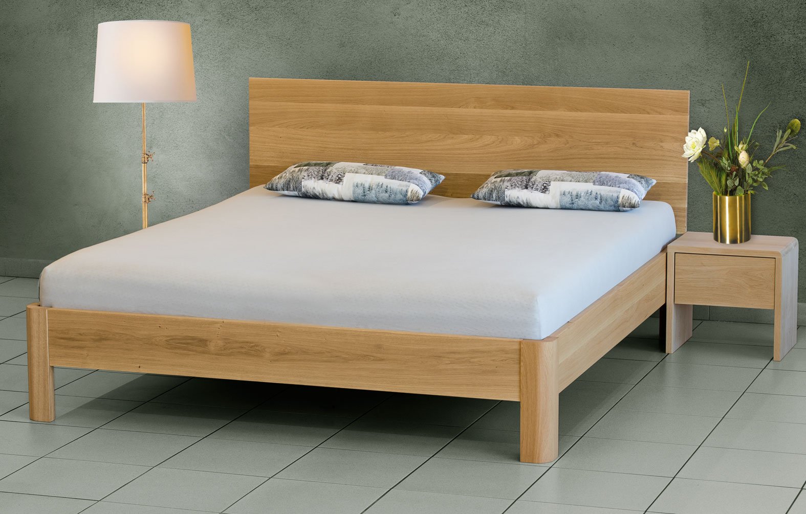 Amarost masivní postel Tondo 200x90cm, ruční výroba