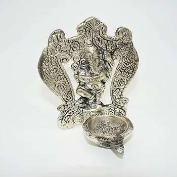 Čajovna Stojánek ganéša kov, stříbrná patina