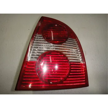 Zadní světlomet Pravé zadní světlo VW Passat 3B5945096AE