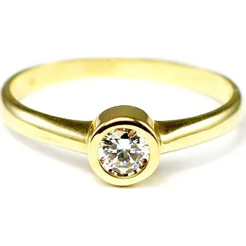 Prsten Zlatý prsten s kamenem