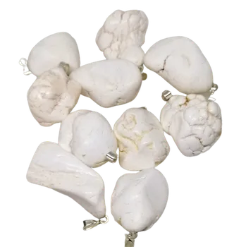 Přívěsek Magnezit přívěsek v přírodní podobě – pro meditaci a relaxaci