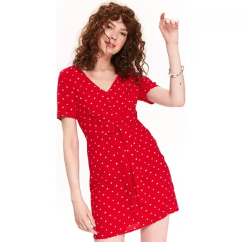 Dámské šaty Top Secret dámské puntíkaté šaty s vázačkou červené Velikost: 38