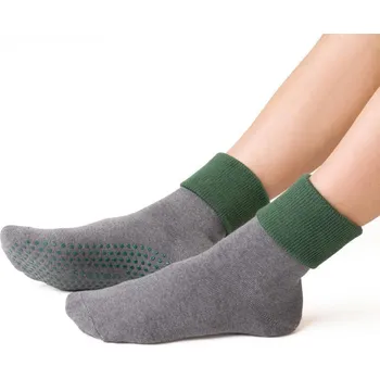 Dámské ponožky Šedo-zelené dámské protiskluzové ponožky Art.126 PX023, GRAY MELANGE - ABS Velikost: 35/37