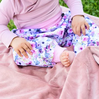 Dívčí kalhoty Yháček Softshellové kalhoty Yháček, letní, Malované květy Velikost: 104