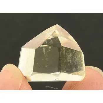 Přírodní kámen Záhněda světlá špice mini (Madagaskar) 8g