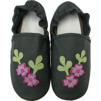 Dámská zdravotní obuv CAROZOO Kožené capáčky pro ženy černé s květinou 37 EU Černá