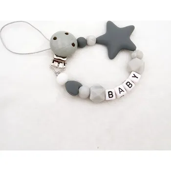 dudlíky Řetízek na dudlík se srdíčkem, z korálků s vlastním jménem Barva: Šedá