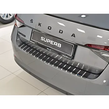 Lišta karosérie Škoda Superb III-Kryt zadního nárazníku ALU FROST