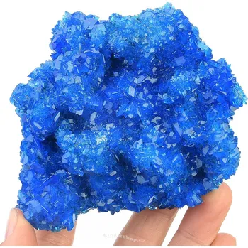 Přírodní kámen Modrá skalice větší 178g