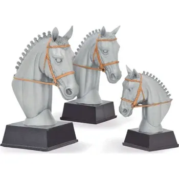 Trofej kůň 26057