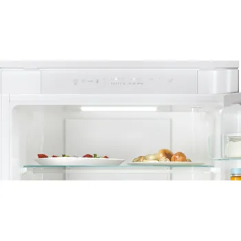 Lednice Candy CBT5518EW zabudovaný displej