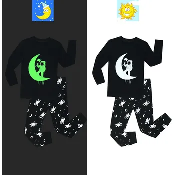 Čína Svítící tmavě modré nebo černé pyžamo Věk: 2T, Motiv: kosmonaut