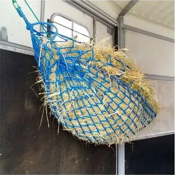 Bezuzlová síť na seno do přívěsu pro koně