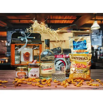 Dárkový potravinový koš Dárková bedna s rumem Republika Exclusive Bílá