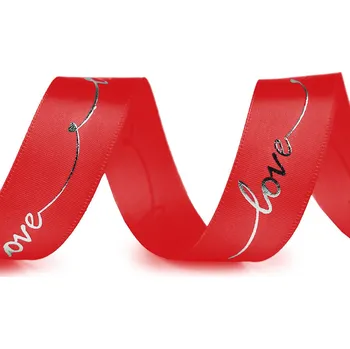 Stuha Saténová stuha s metalickým potiskem Love šíře 26 mm, barva 8 červená stříbrná