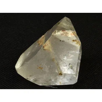 Přírodní kámen Křišťál s inkluzemi broušená forma 101g