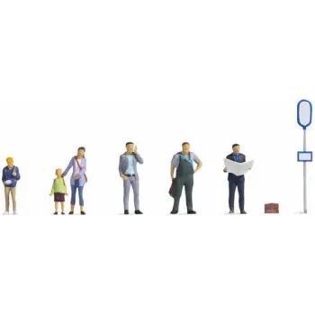 Modelová železnice H0 - na zastávce autobusu 6 figurek