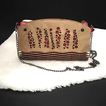 Kabelka AMADEA Dřevěná kabelka červená - bubliny 25 cm