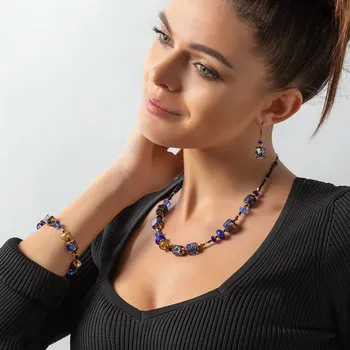 Náhrdelník Lampglas Náhrdelník Deep Blue s 24karátovým zlatem a ryzím stříbrem v perlách Lampglas