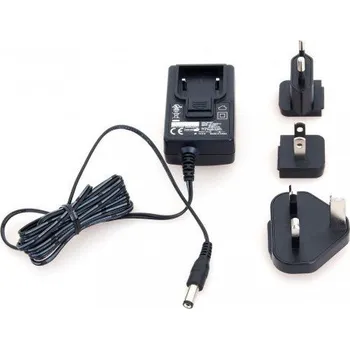 Síťový napájecí zdroj s univerzálním adaptérem