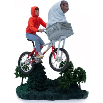 Iron Studios socha - E.T. - E.T. a Elliot Art Scale 1/10 - 19 cm
