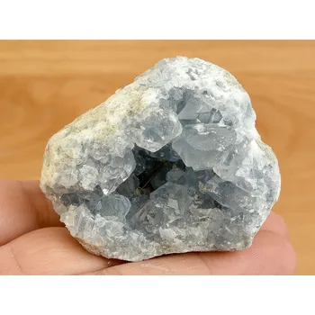 Přírodní kámen Celestýnová drúza z Madagaskaru 151g