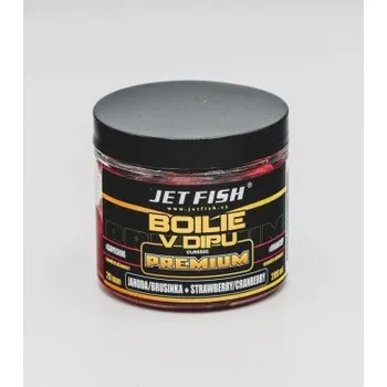 Boilies Jetfish Jet Fish Premium Clasicc Boilie v Dipu - Jahoda/Brusinka - 20mm/200ml
