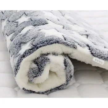 Pelíšek pro psa Plyšový pelíšek pro psy a kočky - Modrá hvězda B,Rozměr 32 x 25 cm