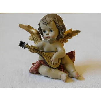 SEDÍCÍ ANDÍLEK S MANDOLÍNOU