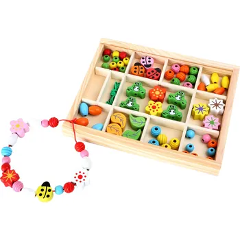 Dřevěná hračka Small Foot Navlékací korálky v boxu