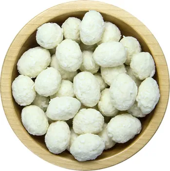 Mandle v bílé čokoládě a kokosu