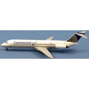 Plastikový model AeroClassic - Douglas DC-9-30, Continental Lite, USA, 1/400