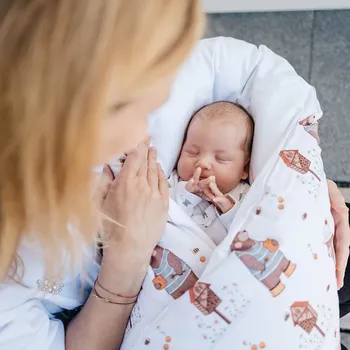 Zavinovačka Lily is sailing Péřová zavinovačka - Včelař bílá bavlna Velikost: 80 x 80 cm, Varianta: povlak zapínání na knoflíky