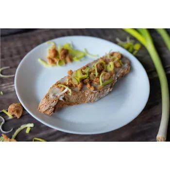 Hotové jídlo Dřevorubecký chléb - škvarkový