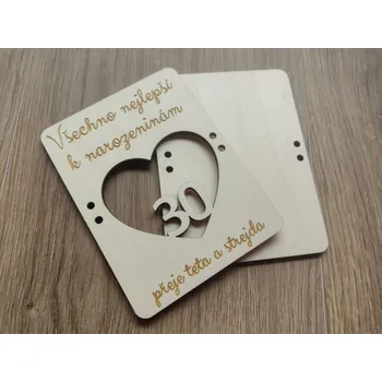 Dřevěné přání k narozeninám srdce s číslovkou